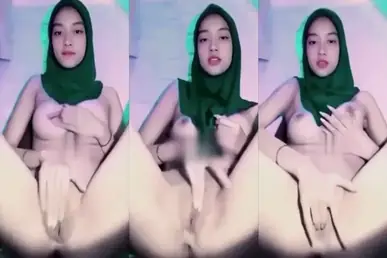 Ukhti Hijab Mulus Colmek Ganas Sampe Memek Muncrat Basah